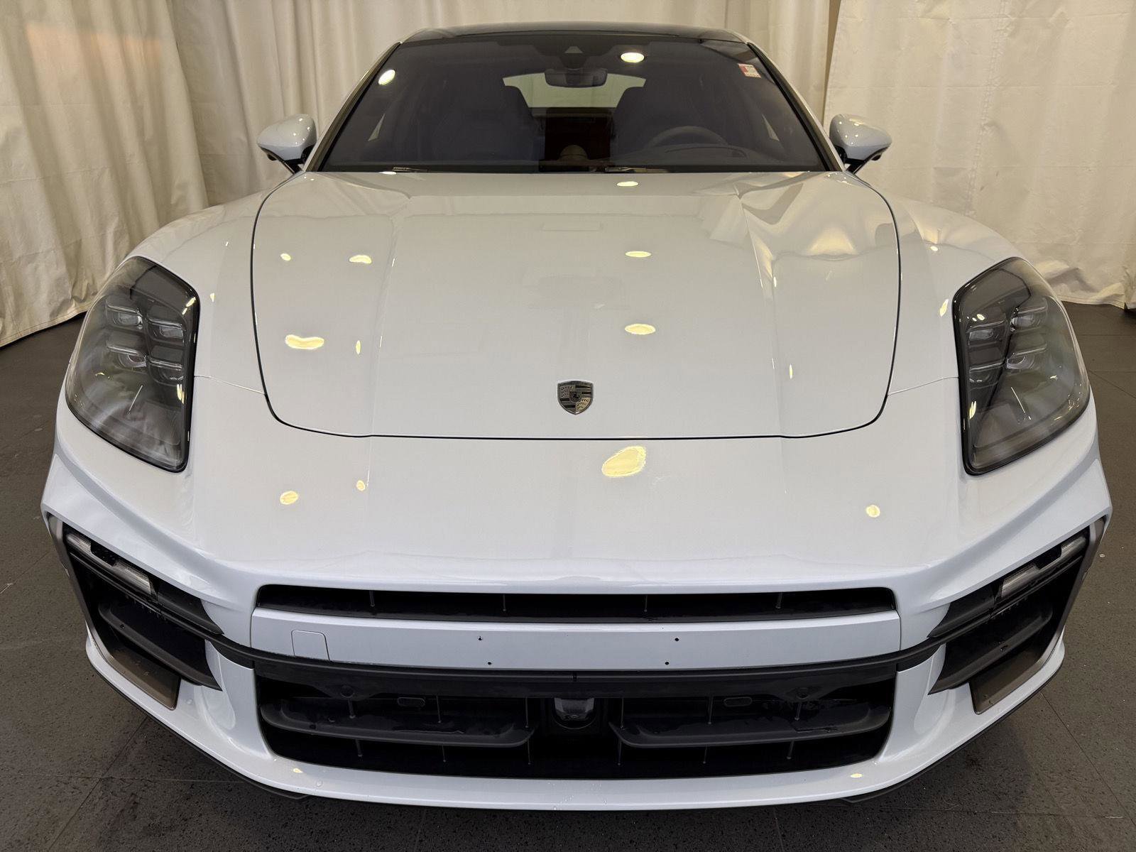 Certified 2025 Porsche Panamera Turbo image 6