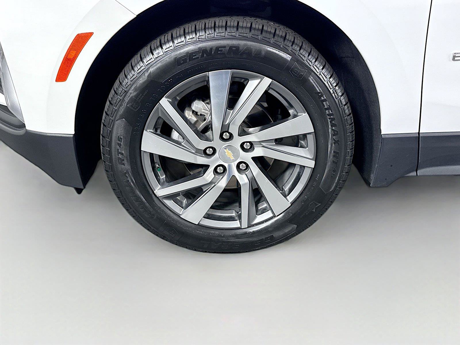 Used 2024 Chevrolet Equinox LT w/ LPO, Floor Liner Package FWD image 42