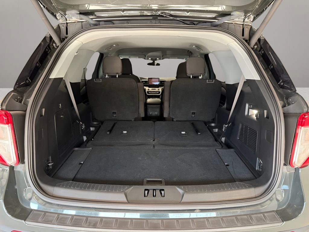 Used 2023 Ford Explorer XLT w/ Class IV Trailer Tow Package AWD/4WD image 10
