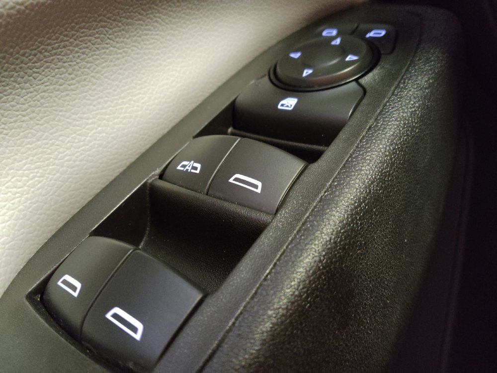 Used 2022 Chevrolet Equinox LS w/ LS Convenience Package image 27