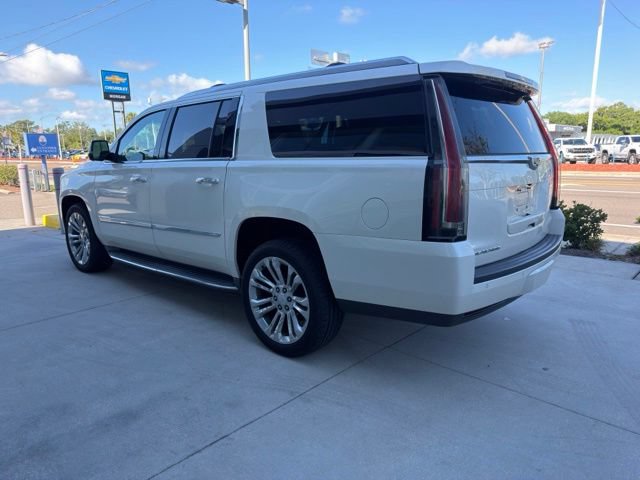 Used 2015 Cadillac Escalade ESV Luxury AWD/4WD image 3