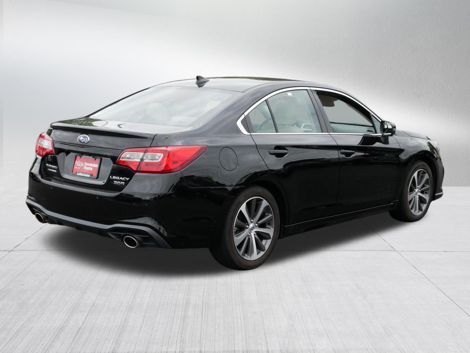 Used 2018 Subaru Legacy 3.6R Limited AWD/4WD image 7