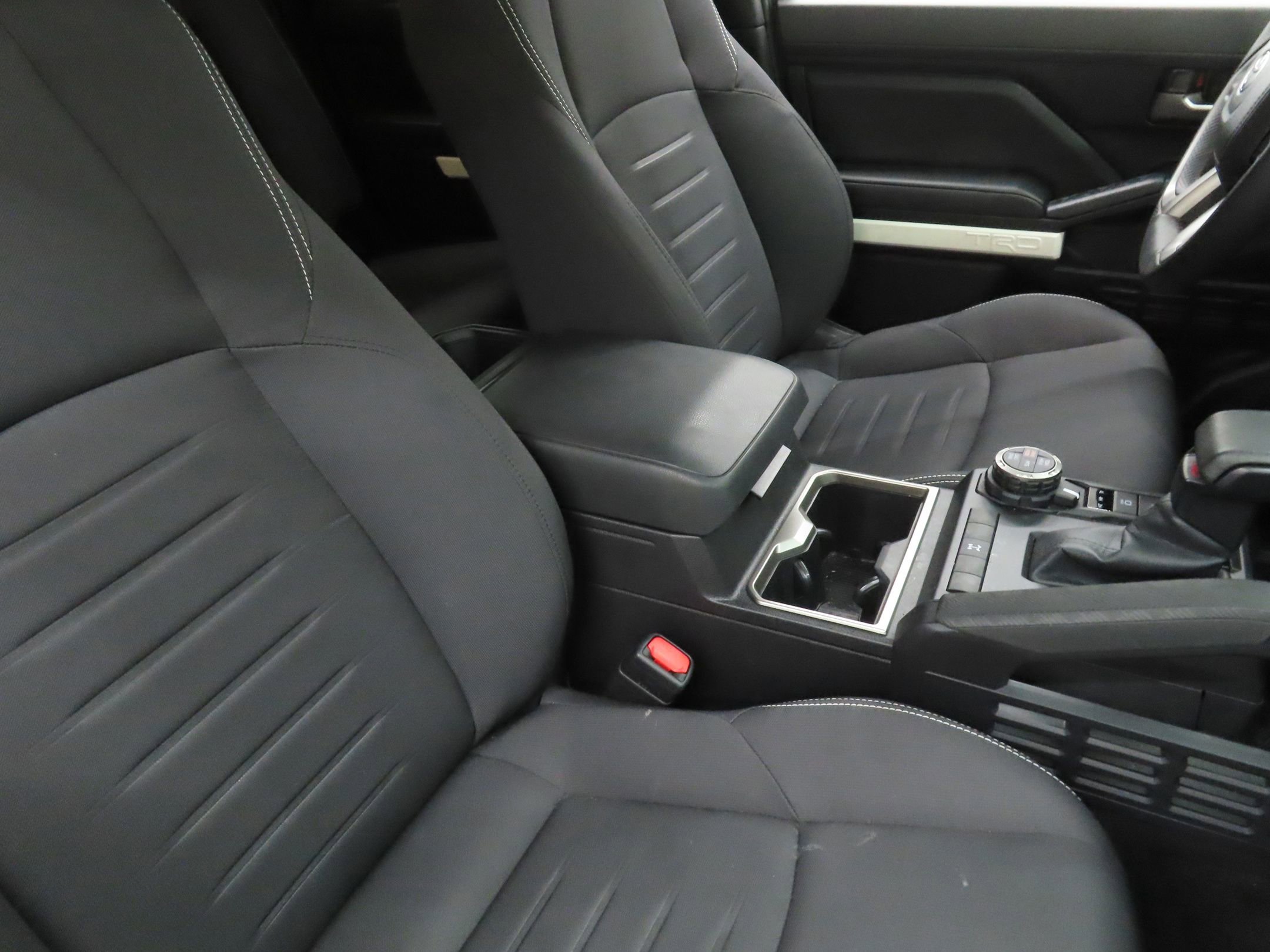 Used 2024 Toyota Tacoma TRD Off-Road AWD/4WD image 26