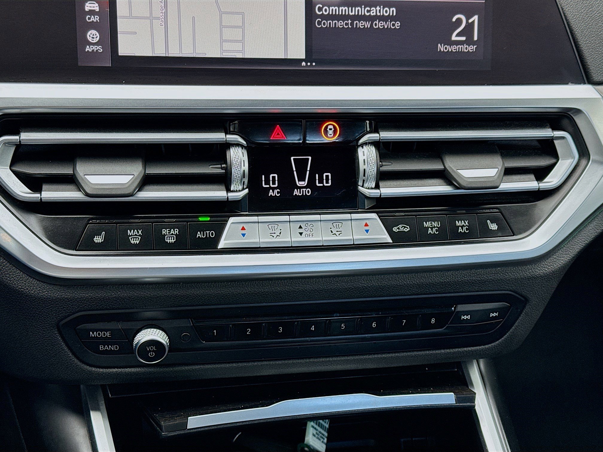 Used 2022 BMW 330i Sedan w/ Premium Package image 12