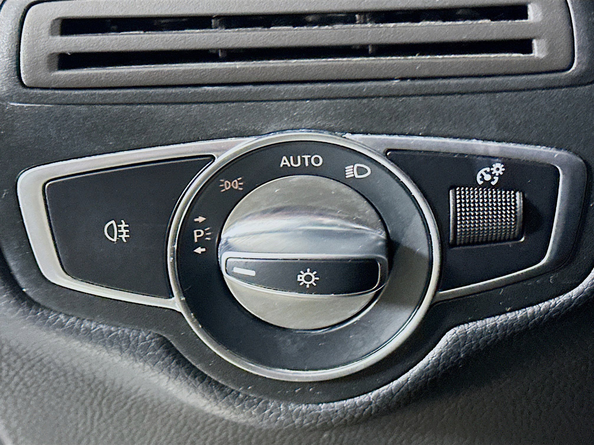 Used 2022 Mercedes-Benz GLC 300 image 16