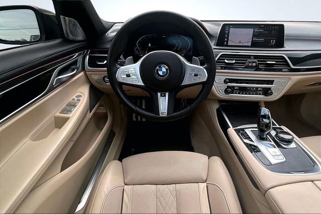 Used 2020 BMW 750i xDrive w/ Executive Package image 8