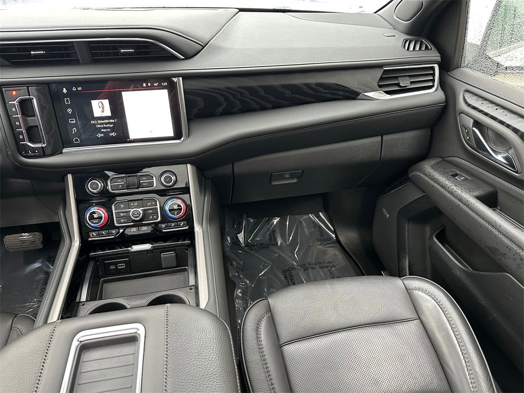 Used 2024 GMC Yukon XL Denali w/ Denali Reserve Package image 54
