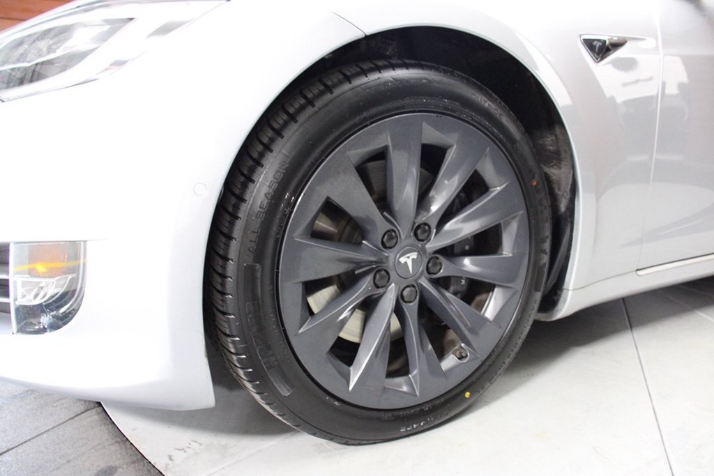 Used 2018 Tesla Model S AWD image 4