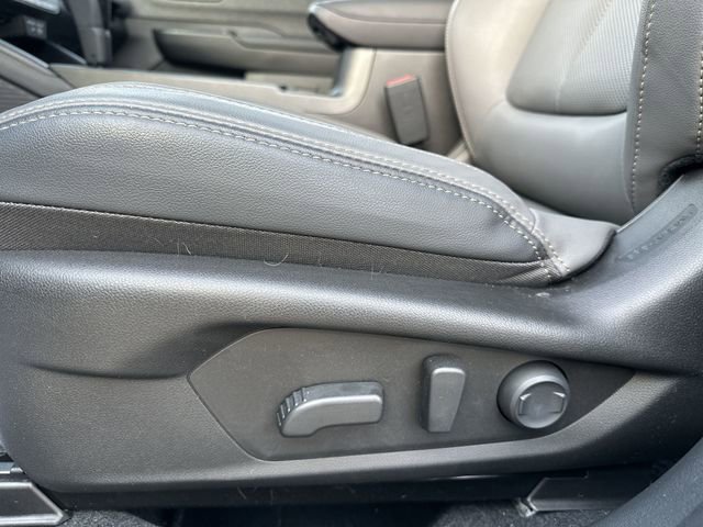 Used 2026 Subaru Outback Limited AWD/4WD image 16