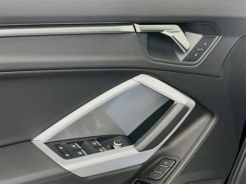 New 2025 Audi Q3 2.0T Premium image 18