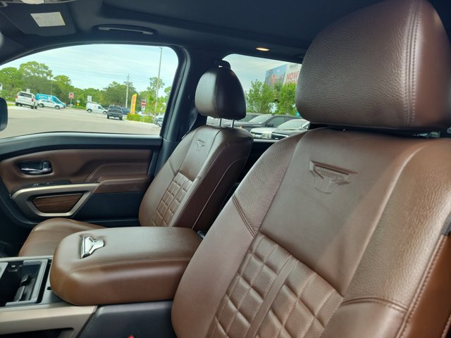 Certified 2023 Nissan Titan Platinum Reserve w/ Moonroof Package AWD/4WD image 19