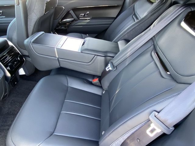 New 2025 Land Rover Range Rover SV AWD/4WD image 15