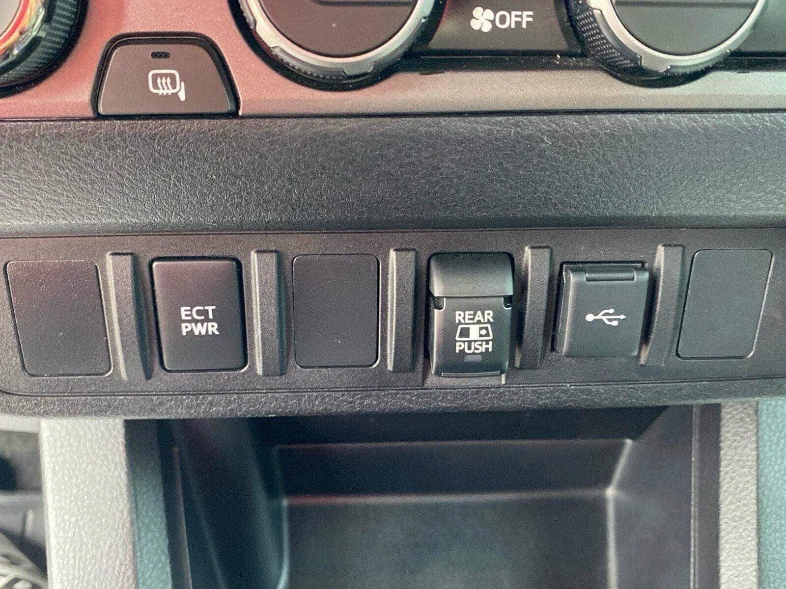 Used 2021 Toyota Tacoma TRD Sport AWD/4WD image 13