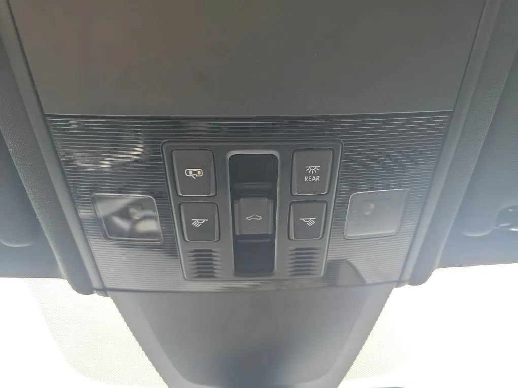 Used 2019 Volkswagen GTI Autobahn FWD image 33