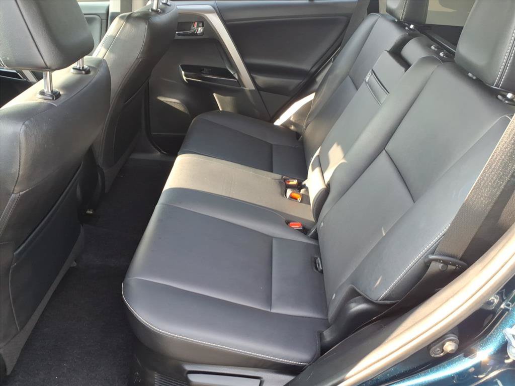 Used 2018 Toyota RAV4 Limited AWD/4WD image 13