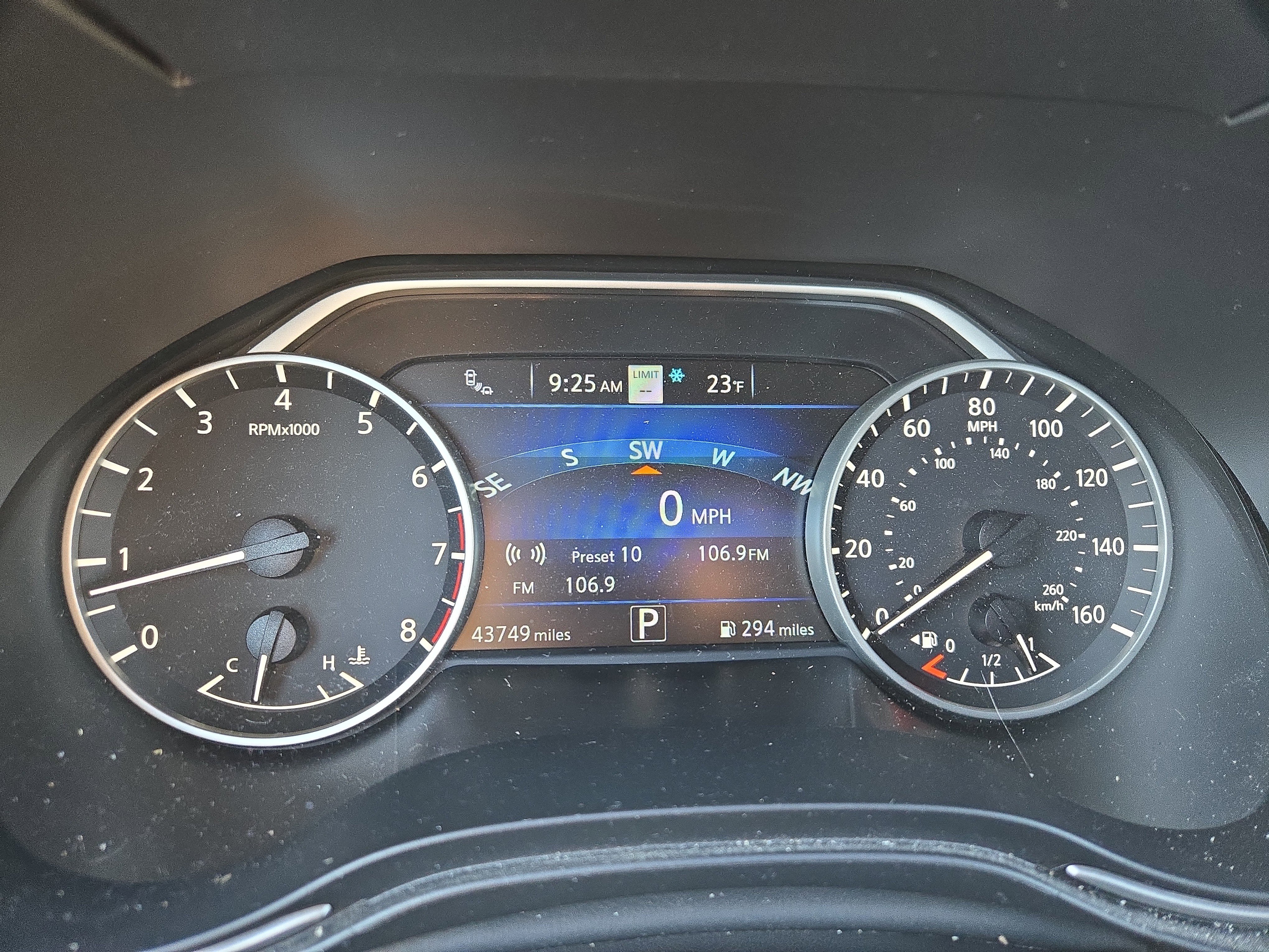 Used 2021 Nissan Maxima SR w/ Sport Mat Group image 17