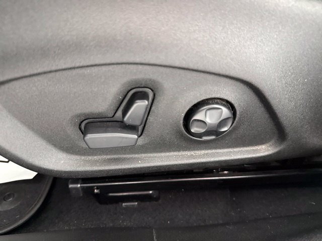 Used 2017 Jeep Renegade Limited FWD image 19
