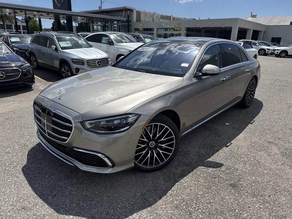 Used 2023 Mercedes-Benz S 500 4MATIC image 3