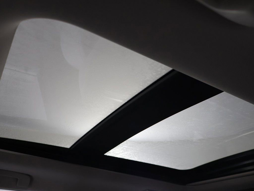 New 2025 Mitsubishi Outlander SE image 24