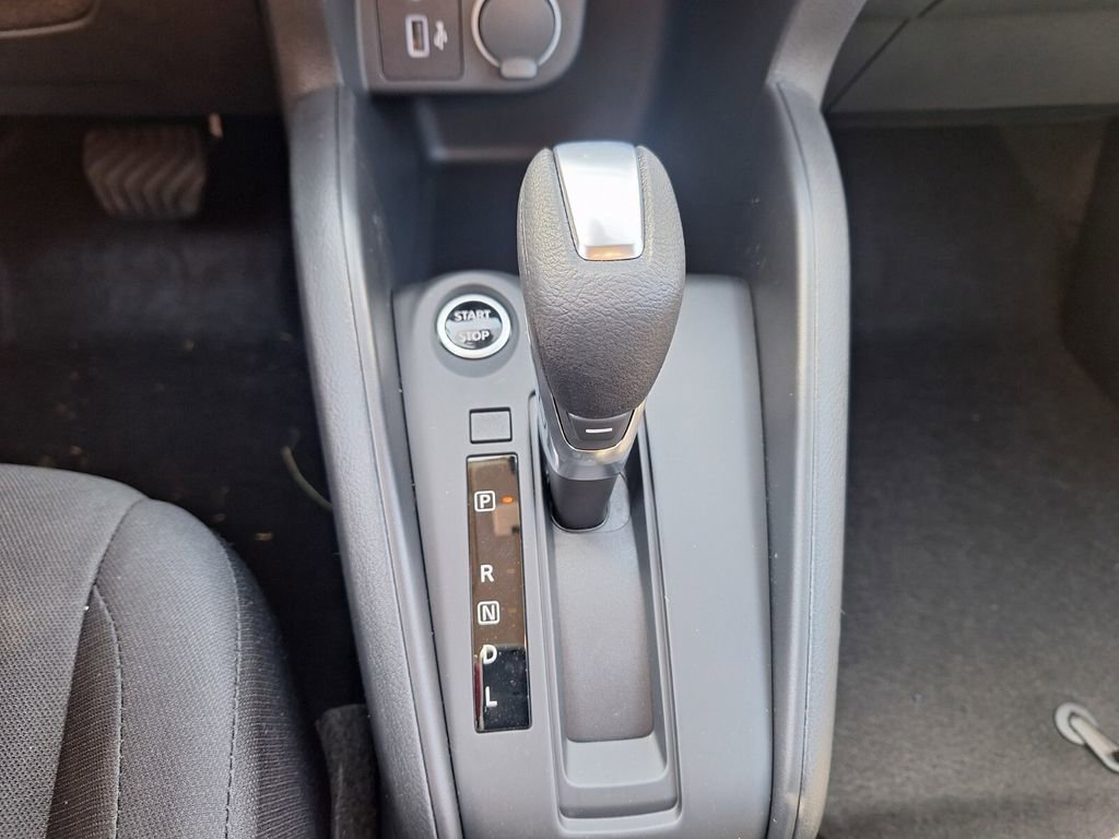 New 2025 Nissan Kicks Play S image 18