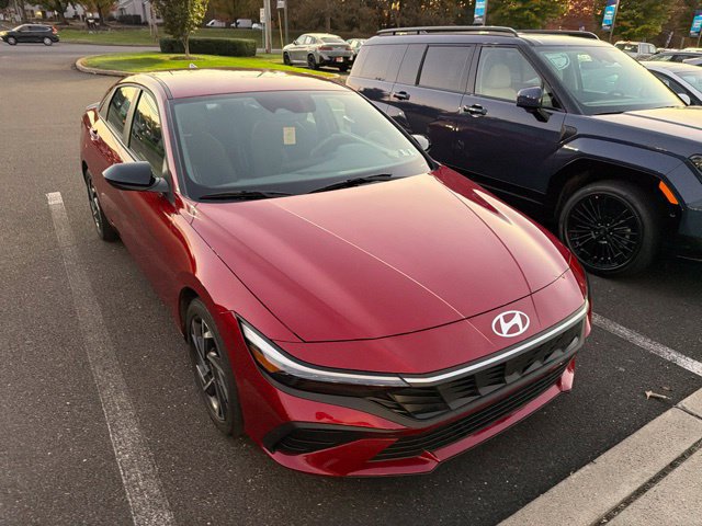 Used 2025 Hyundai Elantra Sport FWD image 24