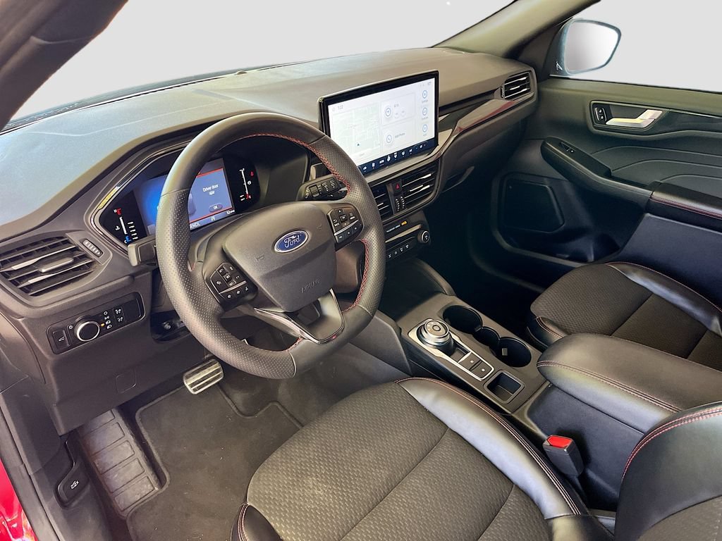 Used 2023 Ford Escape ST-Line w/ Tech Pack #1 FWD image 9