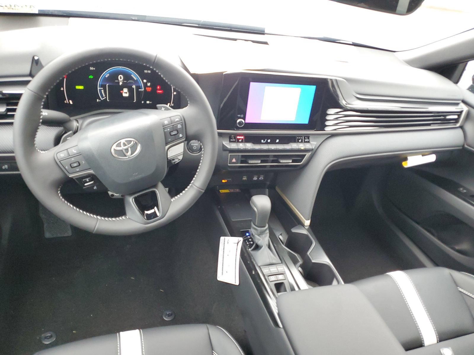 New 2026 Toyota Camry SE FWD image 10