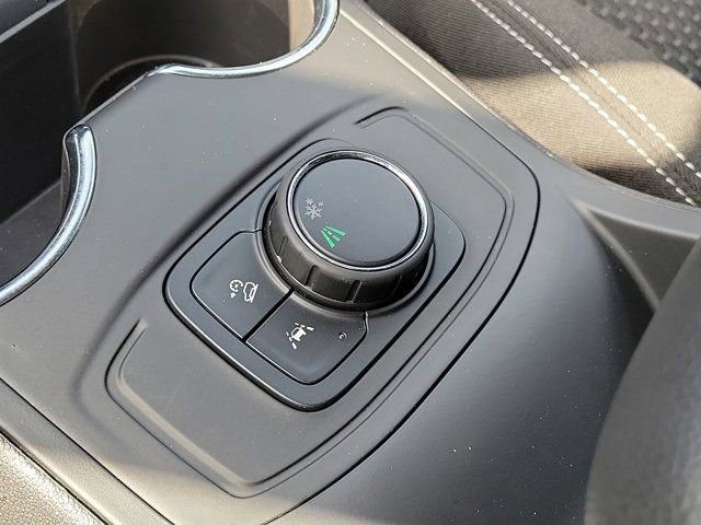 Used 2024 GMC Terrain SLE FWD image 27