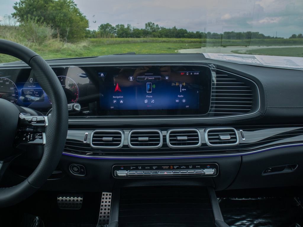 New 2025 Mercedes-Benz GLS 450 4MATIC image 14
