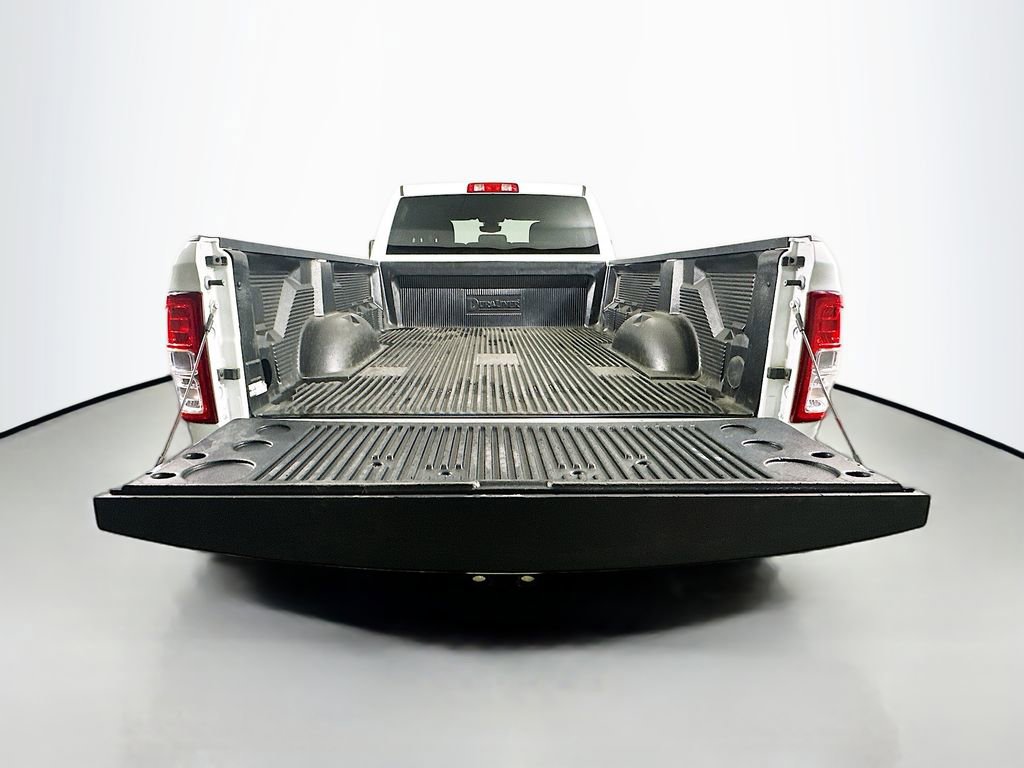 Used 2024 RAM 3500 Big Horn image 33
