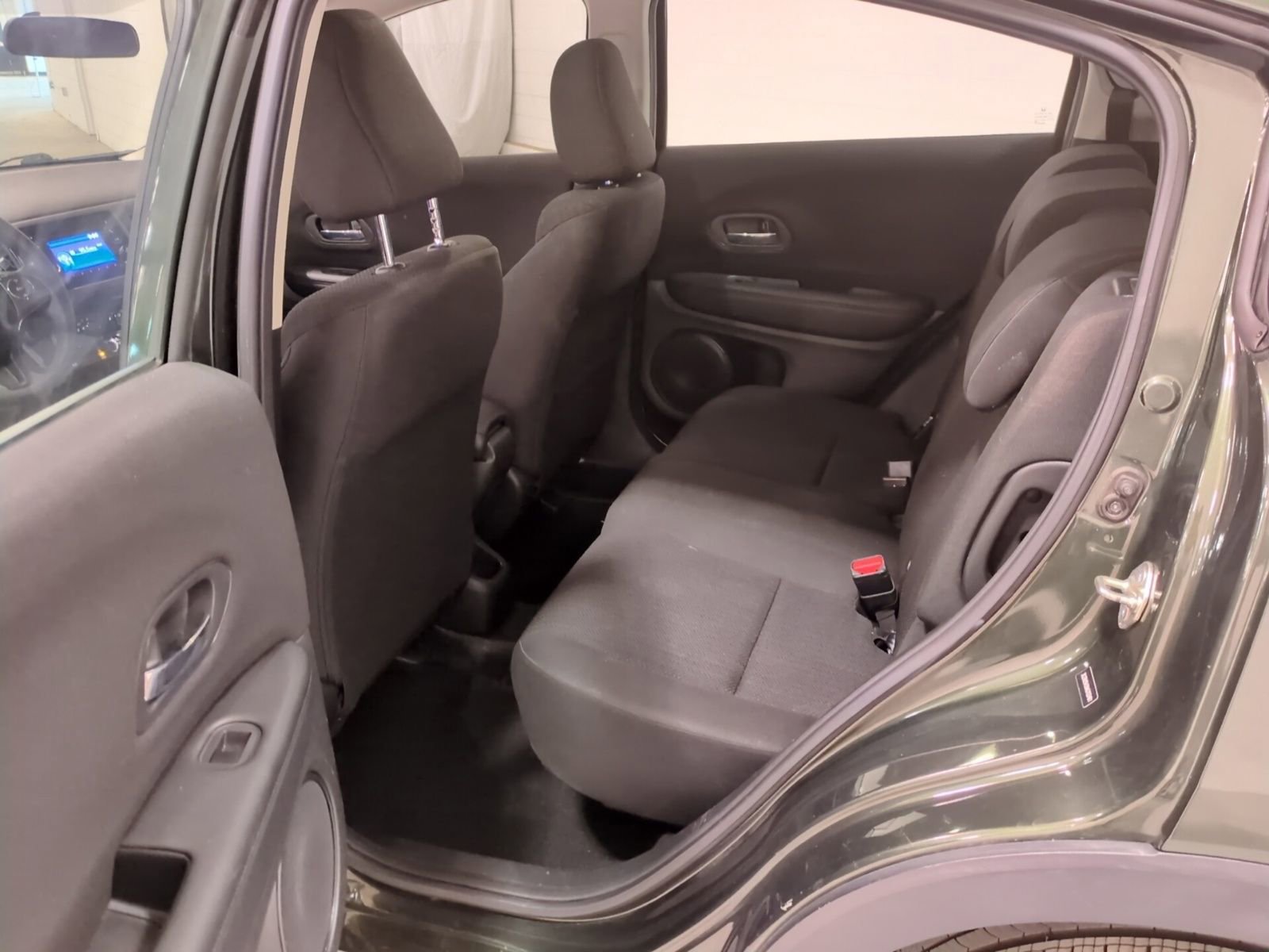 Used 2017 Honda HR-V LX image 13