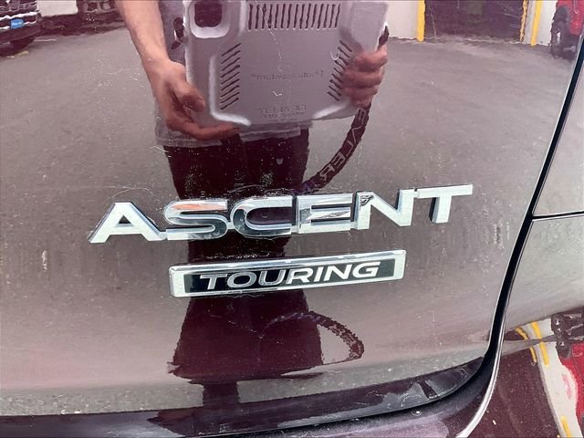 Used 2024 Subaru Ascent Touring AWD/4WD image 8