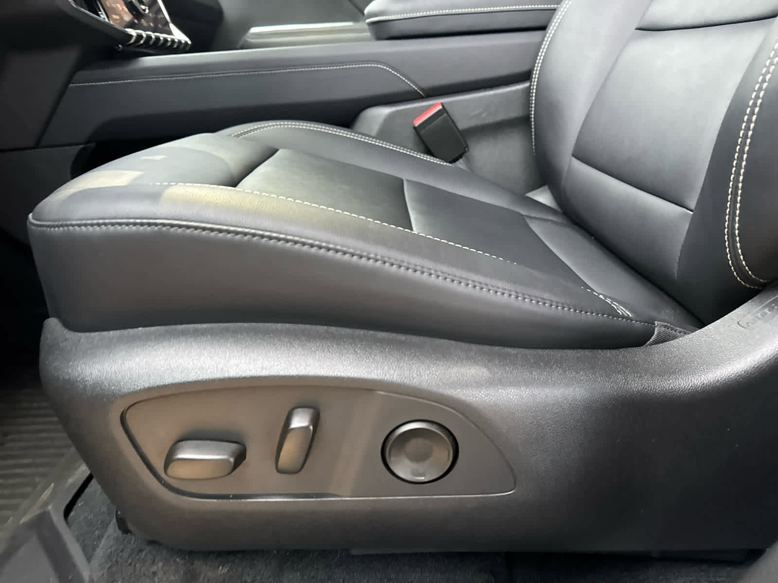 Certified 2024 GMC Acadia Elevation w/ LPO, Floor Liner Package image 11