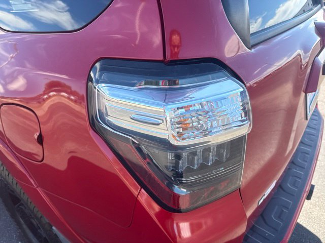 Used 2018 Toyota 4Runner SR5 Premium RWD image 10