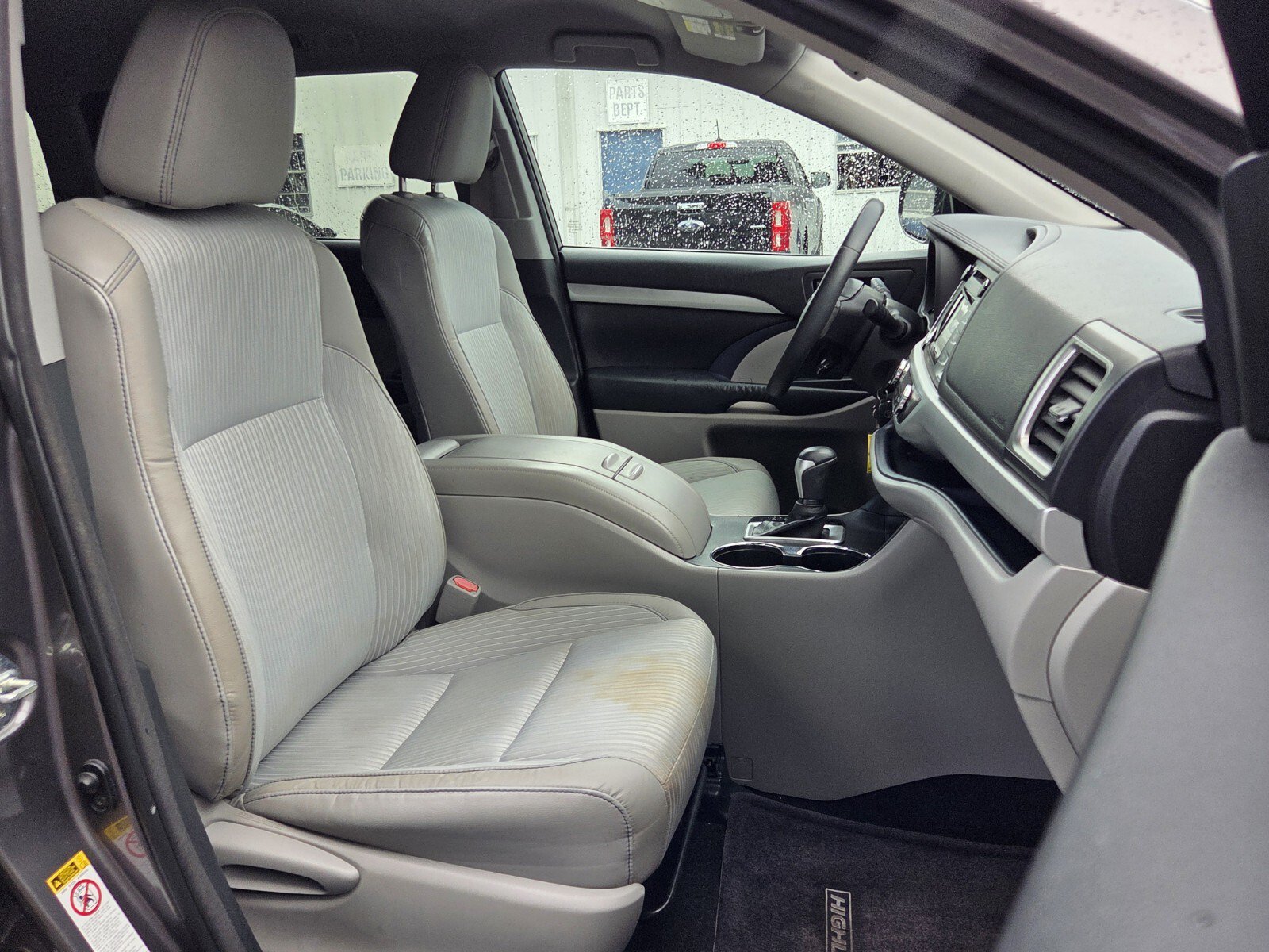 Used 2015 Toyota Highlander Plus FWD image 18