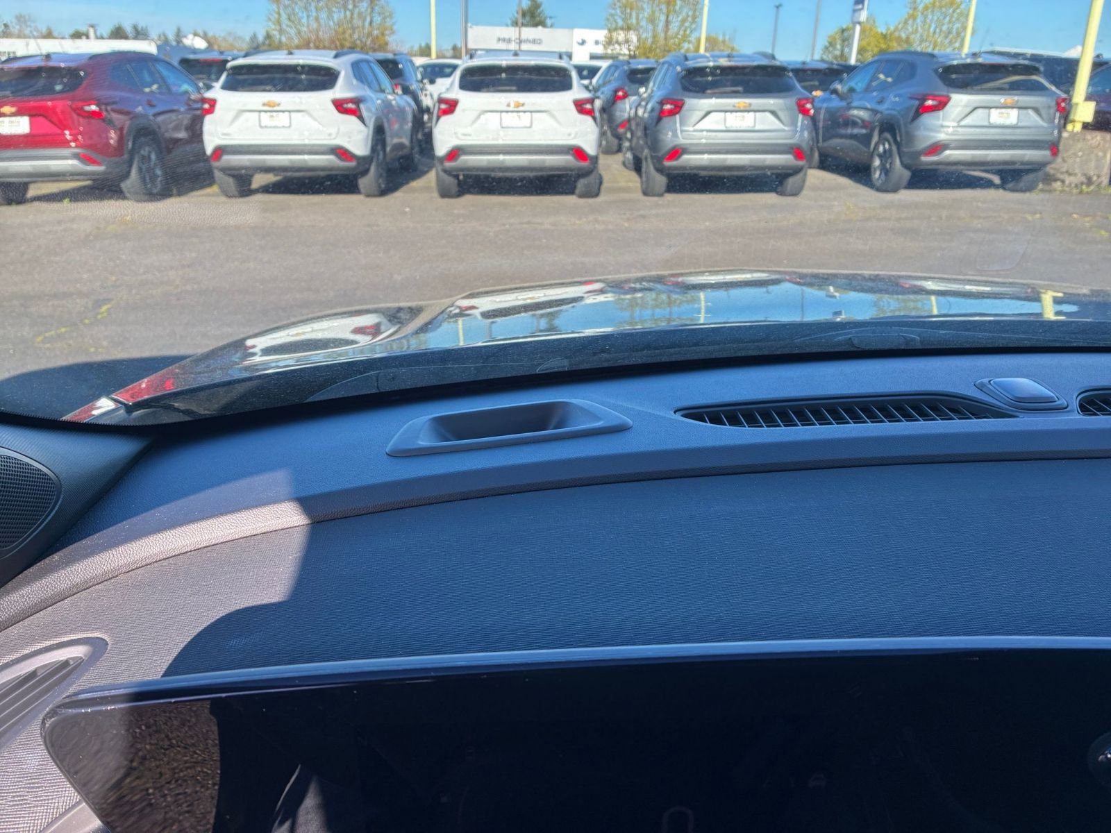 Used 2025 Buick Envista Preferred FWD image 33