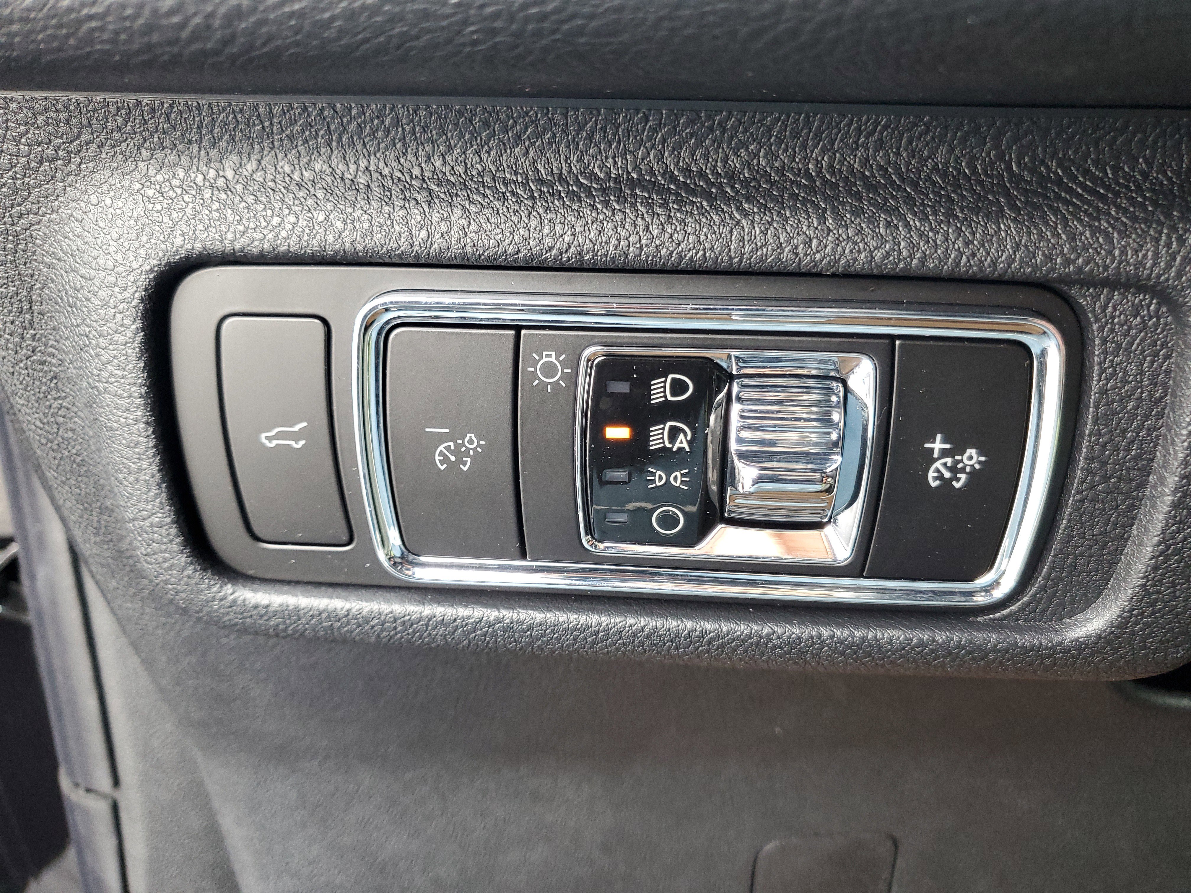 New 2026 Lincoln Corsair Premiere image 14