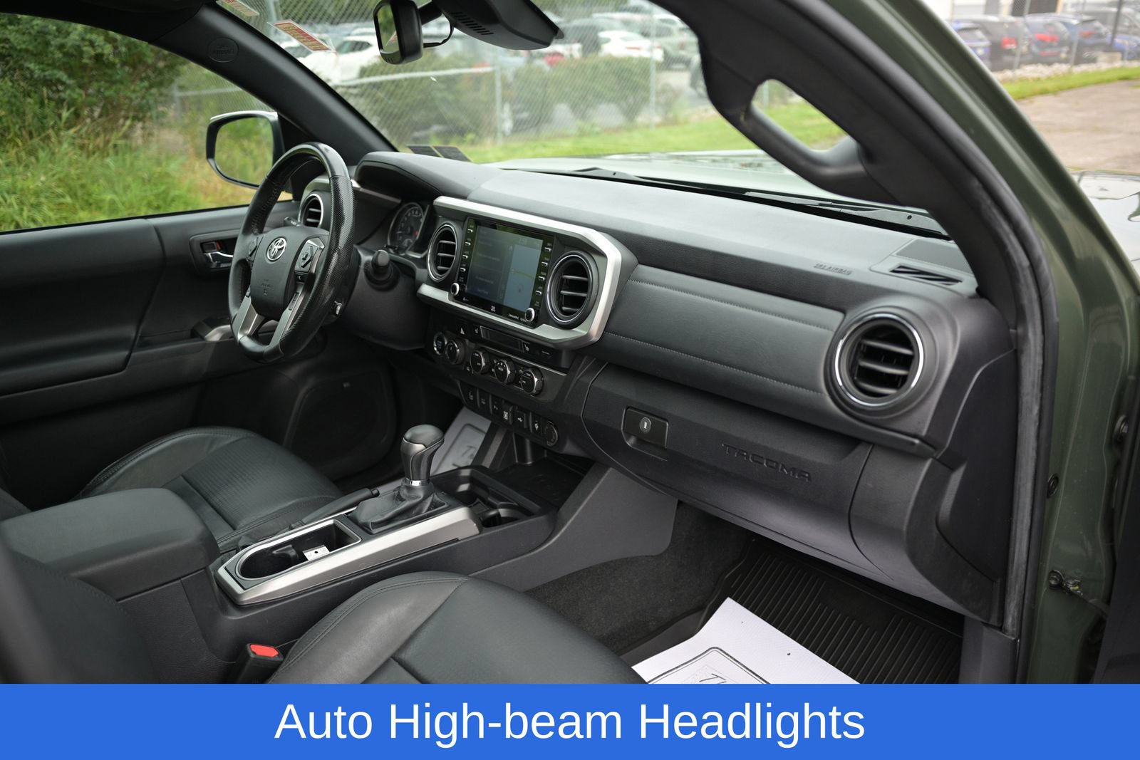 Used 2022 Toyota Tacoma Limited AWD/4WD image 38