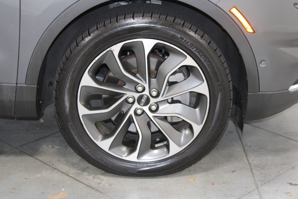 Used 2022 Lincoln Nautilus Reserve w/ Equipment Group 201A image 13