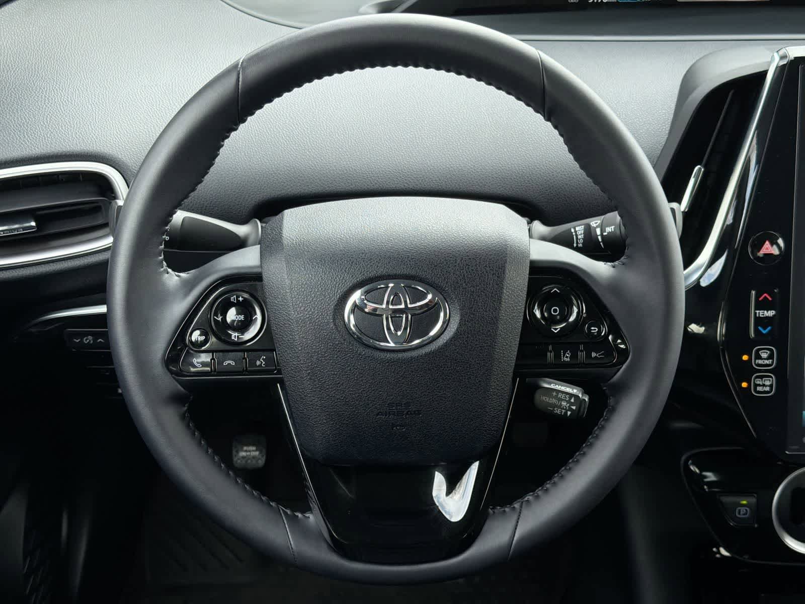 Used 2022 Toyota Prius Prime XLE FWD image 23