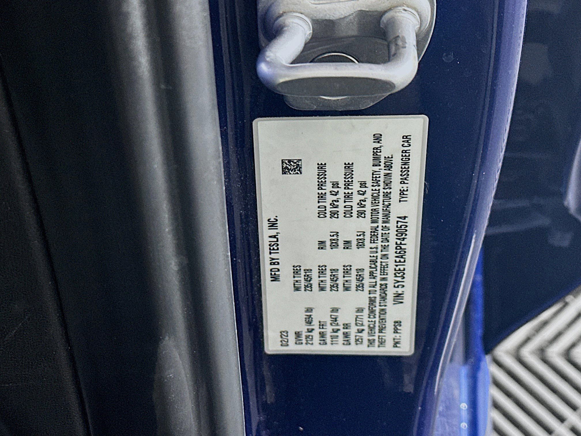 Used 2023 Tesla Model 3 Standard Range image 12