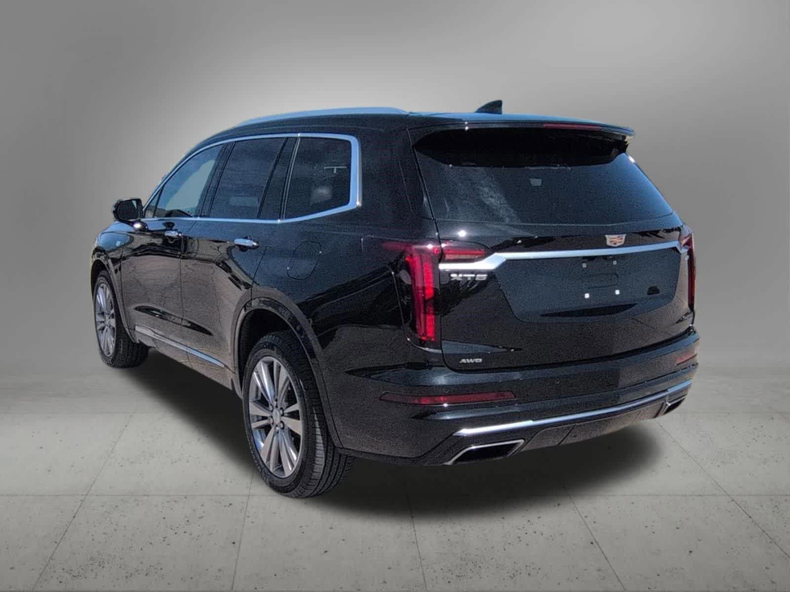 Used 2023 Cadillac XT6 Premium Luxury AWD/4WD image 4