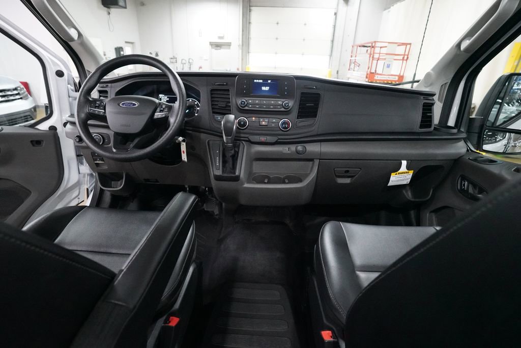 Used 2024 Ford Transit 250 148 High Roof RWD image 5