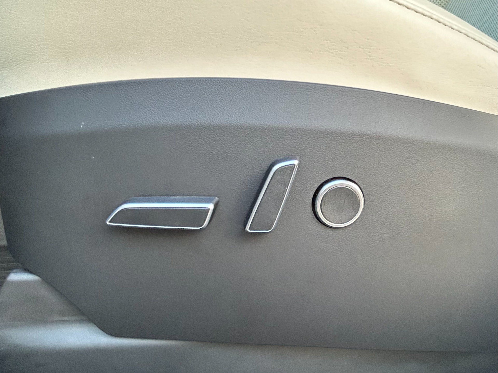 Used 2022 Tesla Model X Plaid AWD/4WD image 47