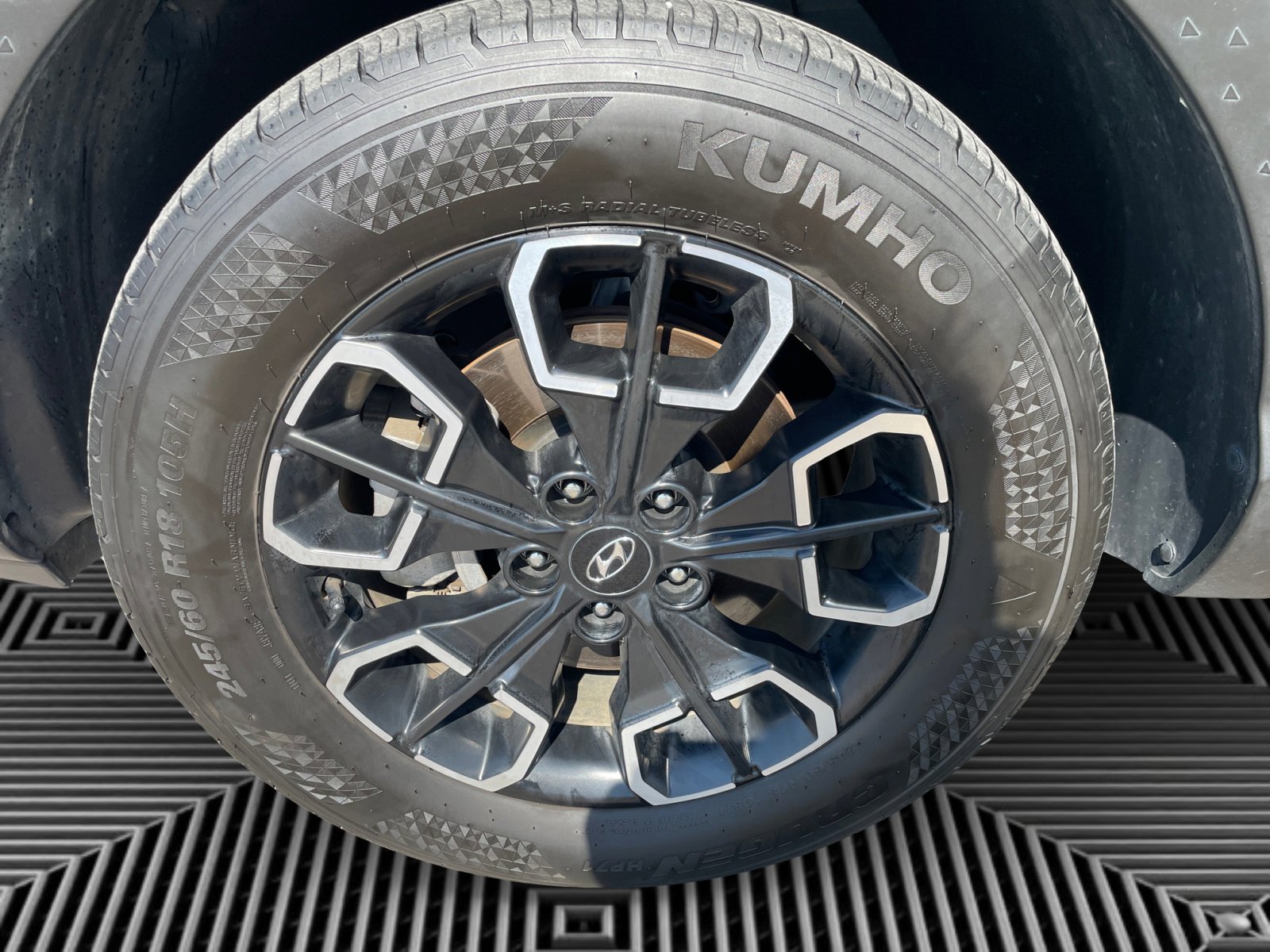 Used 2024 Hyundai Santa Cruz SEL w/ Activity Package image 18