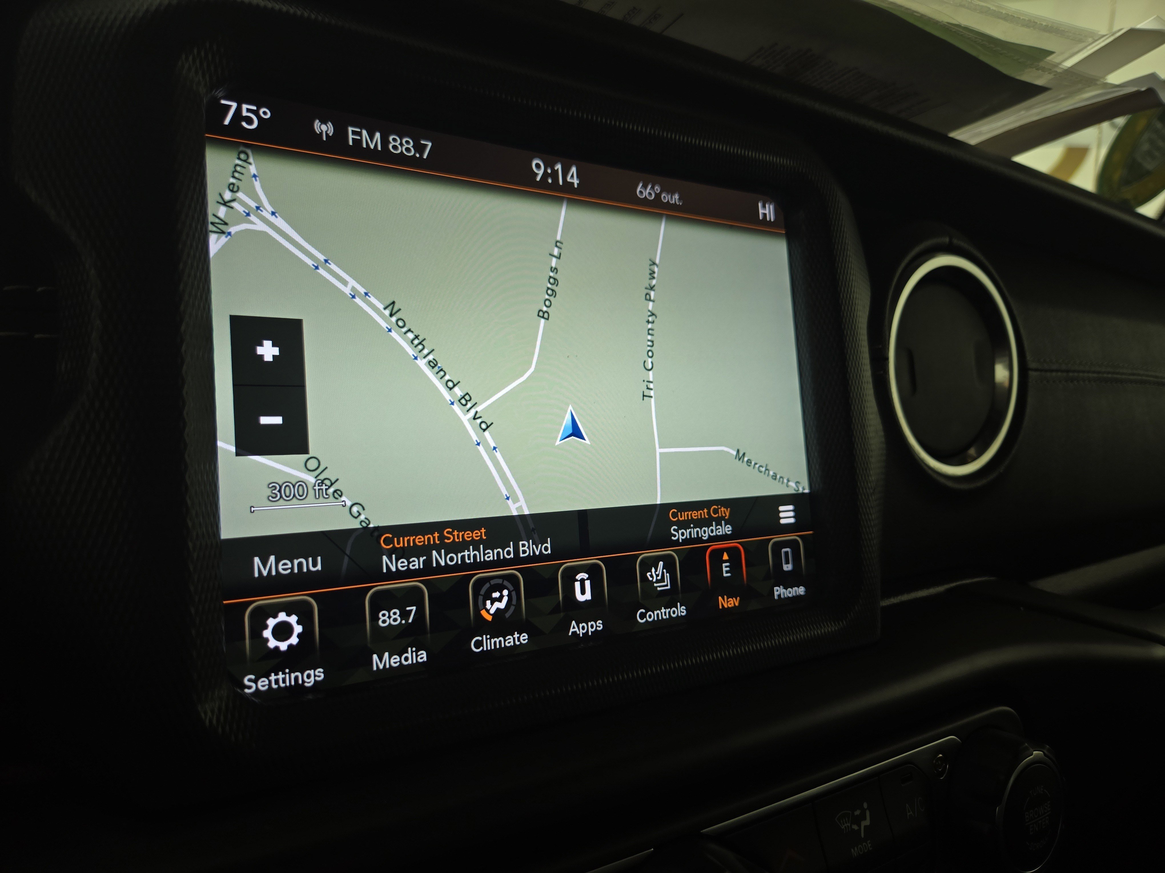 Used 2018 Jeep Wrangler Unlimited Sahara image 21