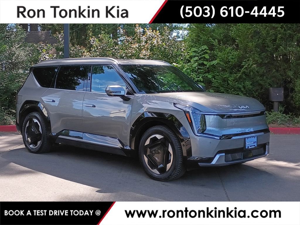 Used 2024 Kia EV9 Land AWD/4WD image 1