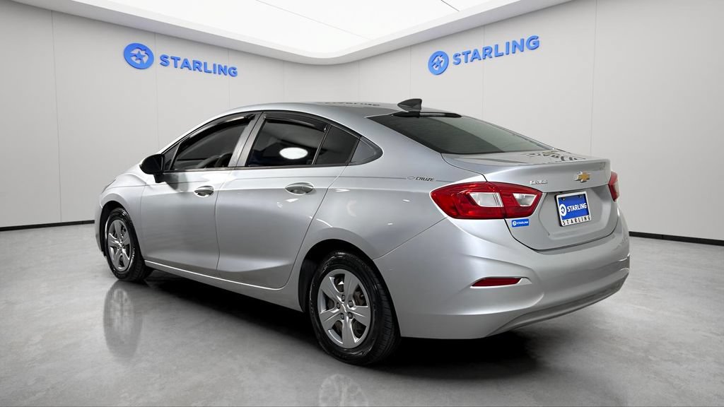 Used 2017 Chevrolet Cruze LS FWD image 5