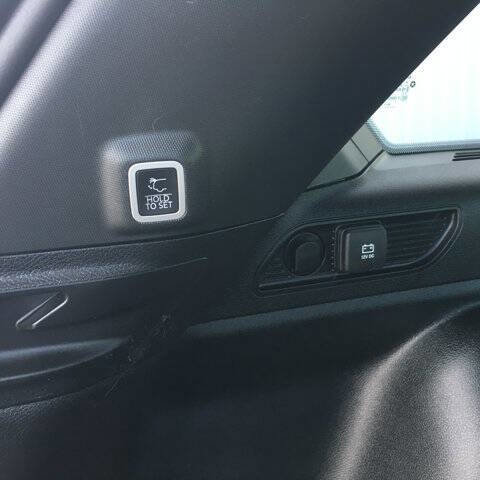 Used 2023 Jeep Grand Cherokee Altitude image 32