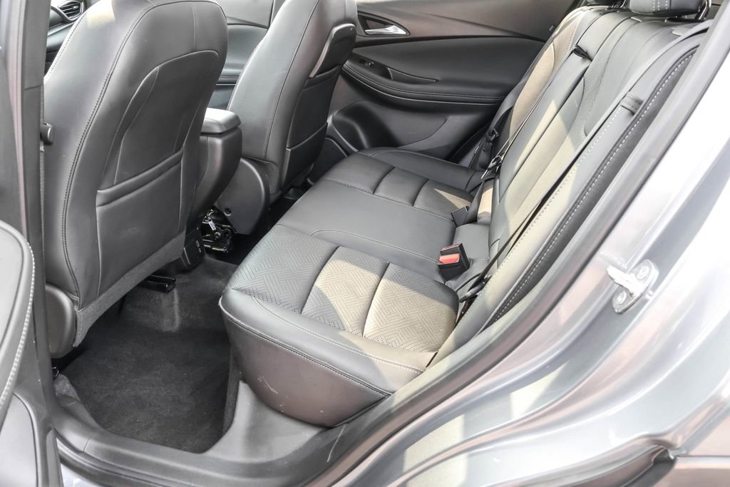 Used 2021 Buick Encore GX Essence w/ Experience Buick Package AWD/4WD image 31
